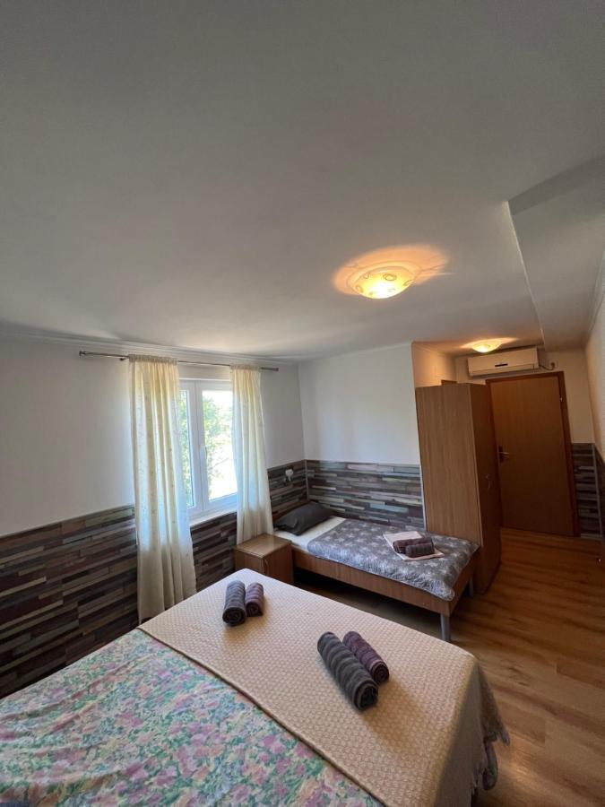Casa Dela - Medjugorje Bed & Breakfast Exterior foto